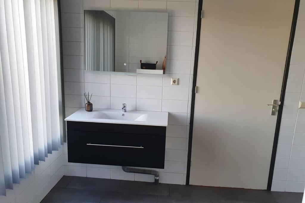 Vrijstaand / Landelijk Appartement Met Uitzicht! De Wijk Exteriör bild