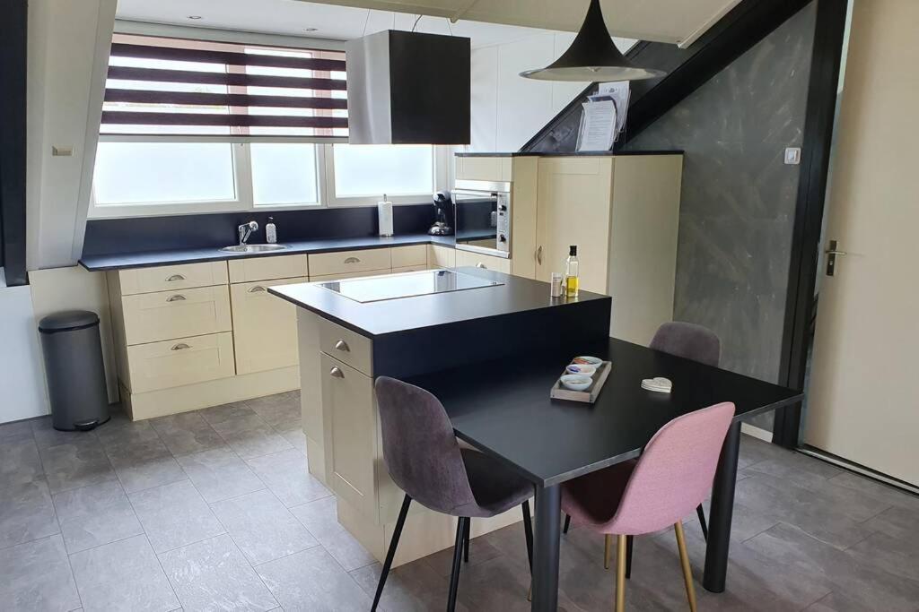 Vrijstaand / Landelijk Appartement Met Uitzicht! De Wijk Exteriör bild